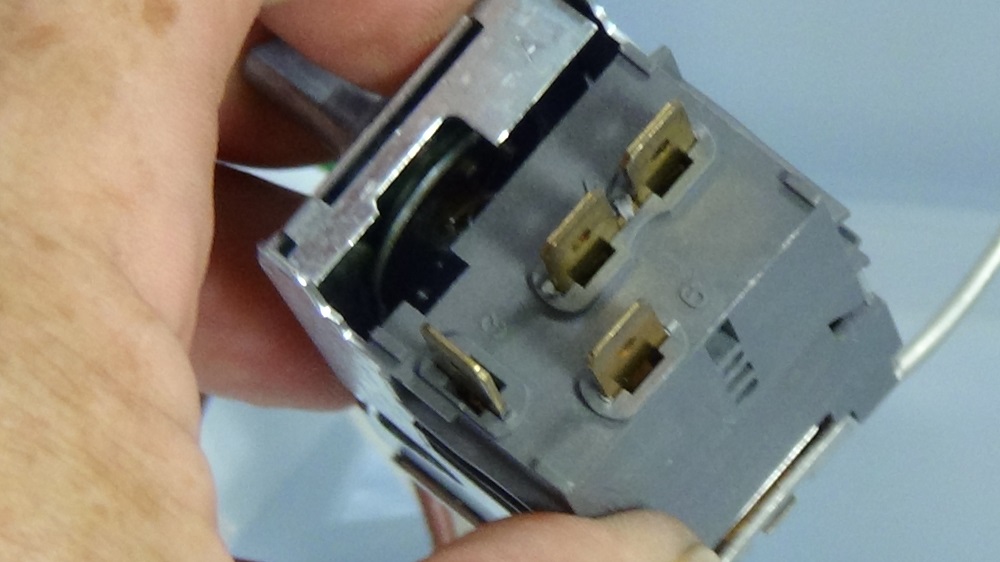 Thermostat Repair Thermostat Repair or Replacement